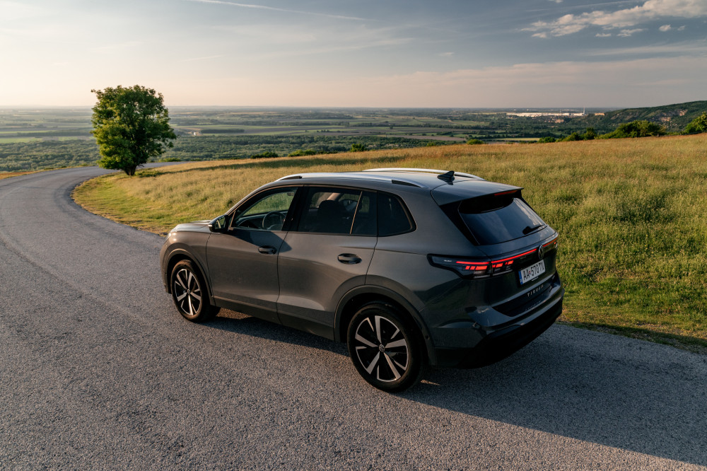 Volkswagen Tiguan Limited 2,0 TSI 4MOTION